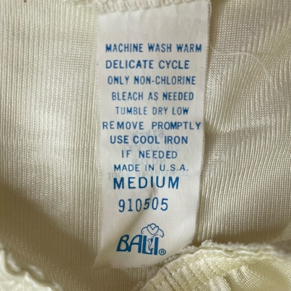 Bali Ivory Half Slip Lace Bottom Hem Size Medium - Picture 3 of 6